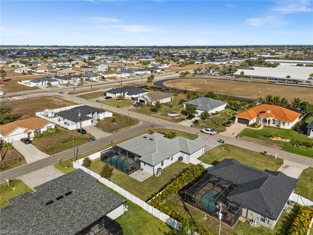 CAPE CORAL - Residential