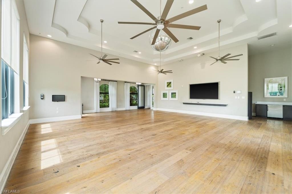MAPLE RIDGE - Residential Lease