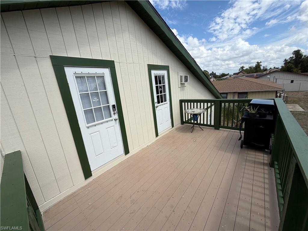 SAN CARLOS PARK - Residential Income