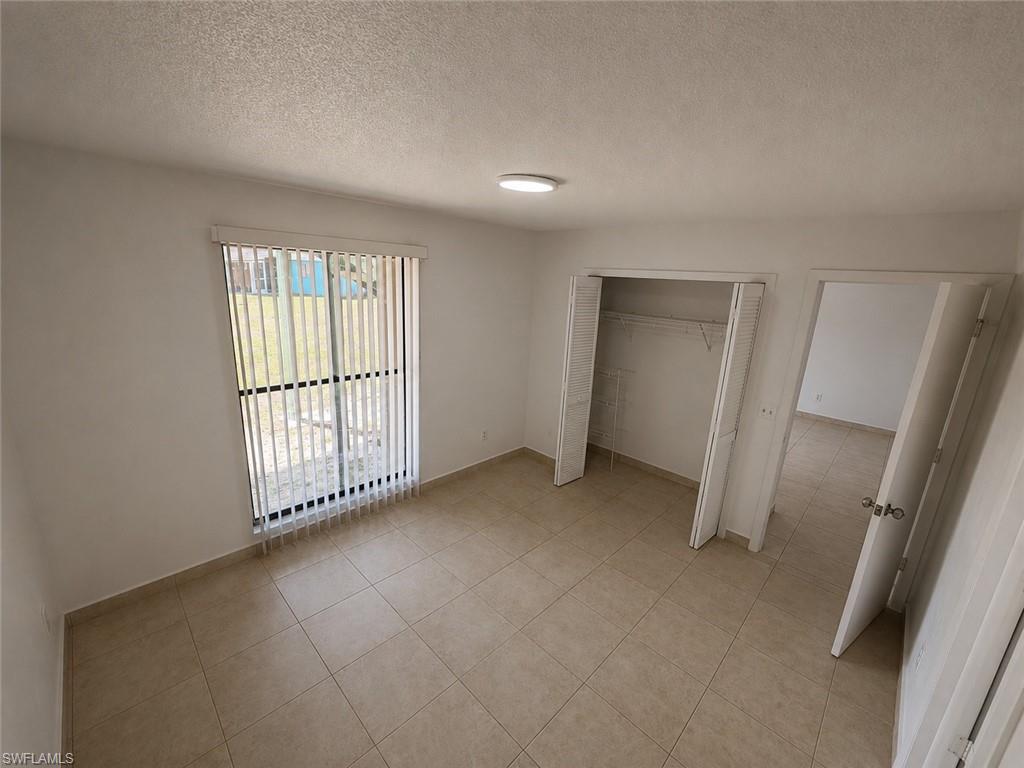 SAN CARLOS PARK - Residential Income