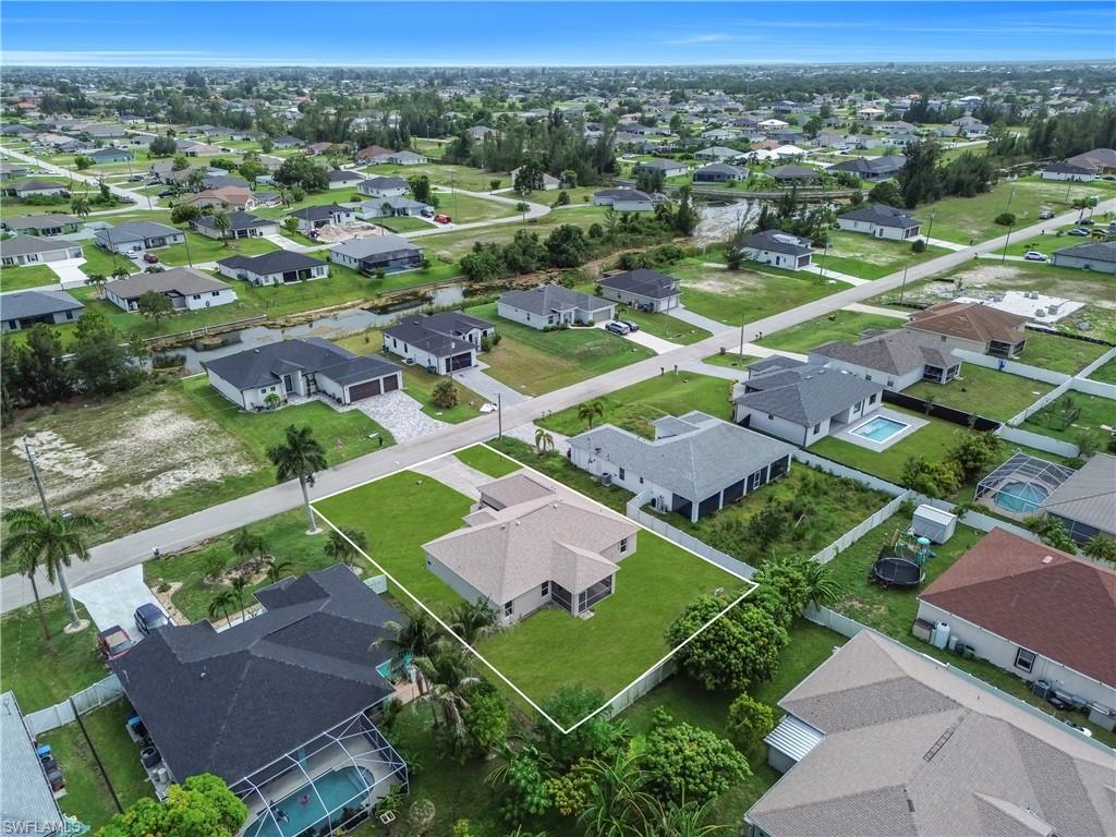 CAPE CORAL - Residential