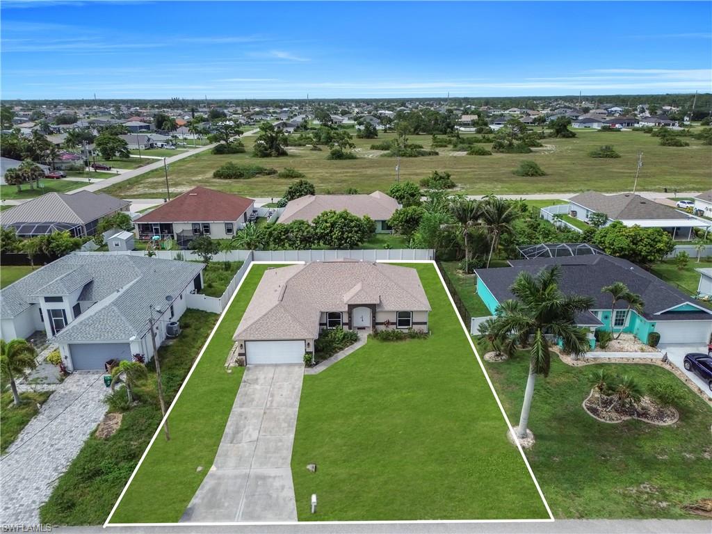 CAPE CORAL - Residential