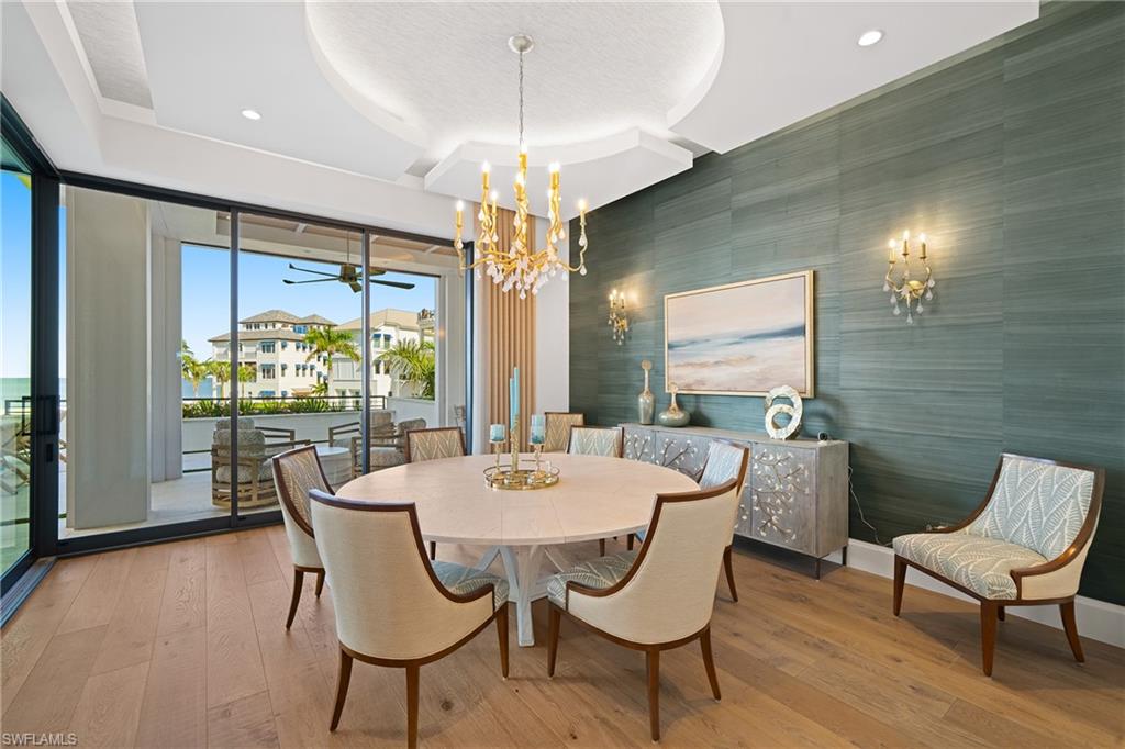 BAREFOOT BEACH - Residential