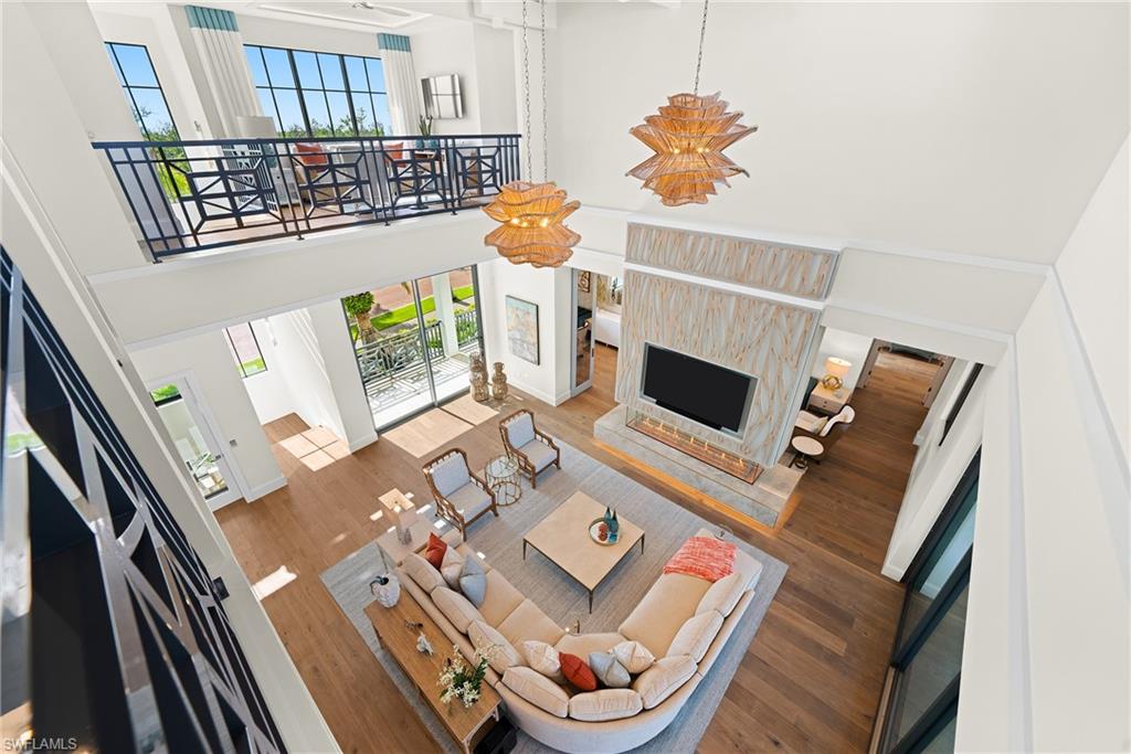 BAREFOOT BEACH - Residential