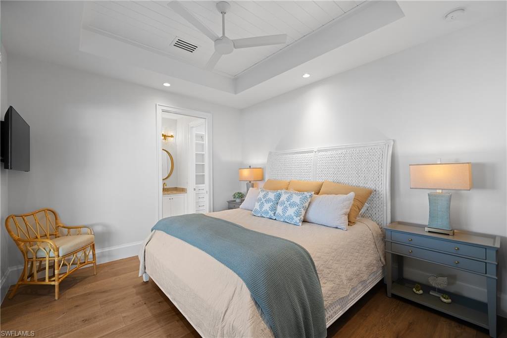 BAREFOOT BEACH - Residential