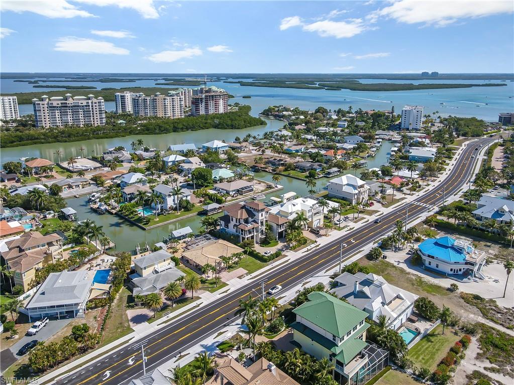 LAGUNA SHORES - Residential