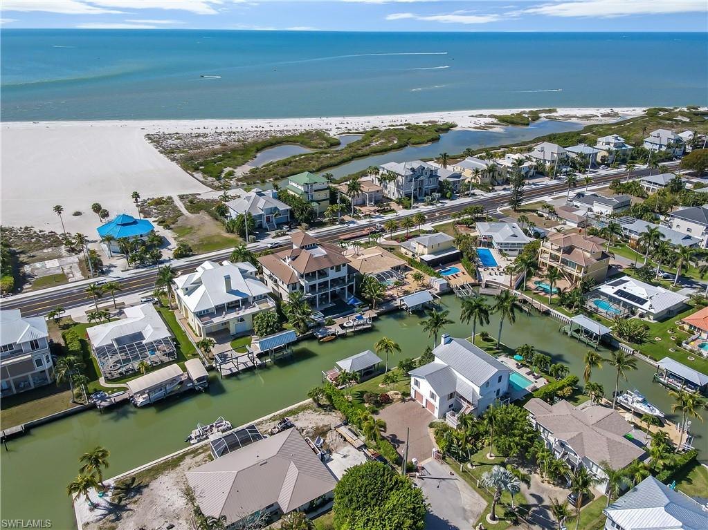 LAGUNA SHORES - Residential