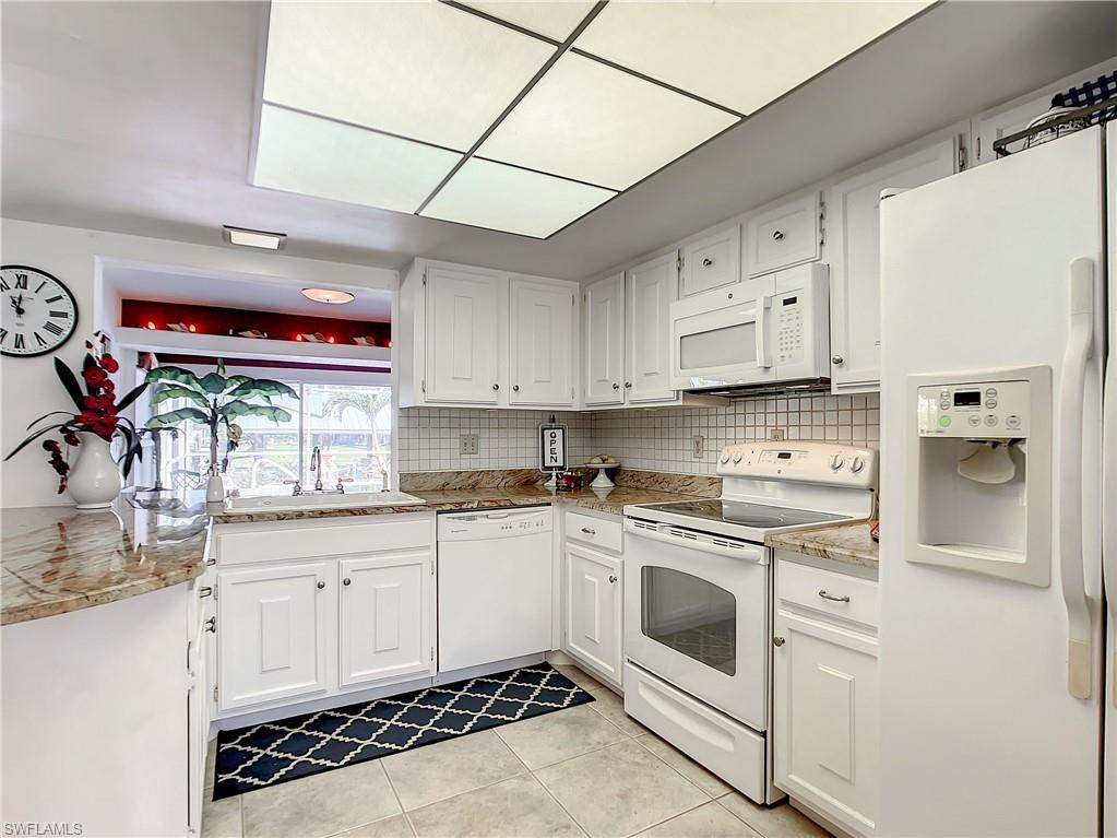 LAGUNA SHORES - Residential
