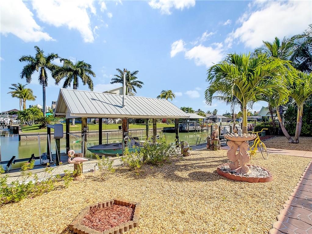 LAGUNA SHORES - Residential