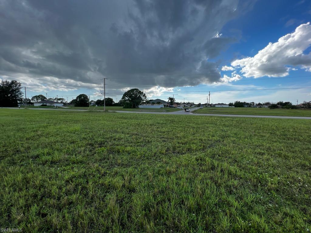 CAPE CORAL - Land