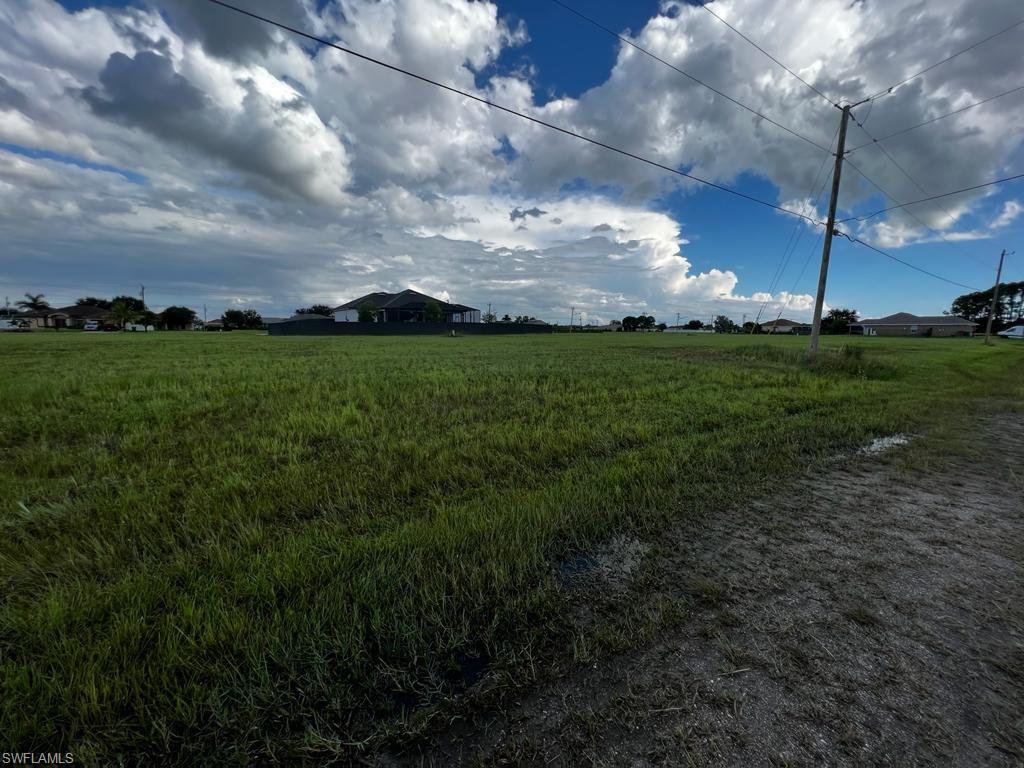 CAPE CORAL - Land