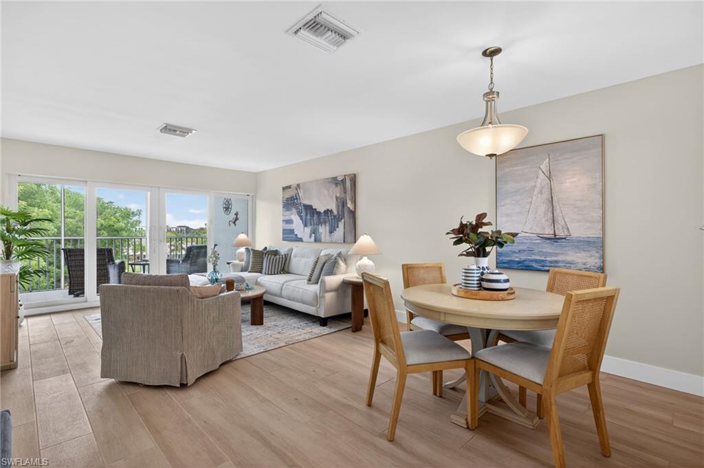 SEVEN LAKES - Residential
