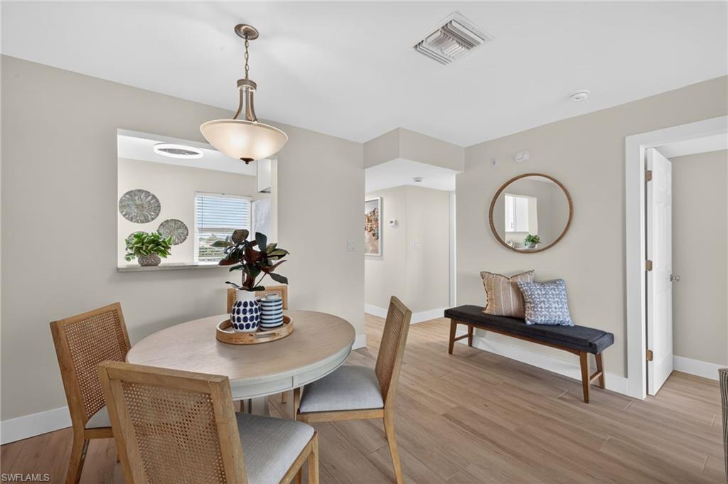 SEVEN LAKES - Residential