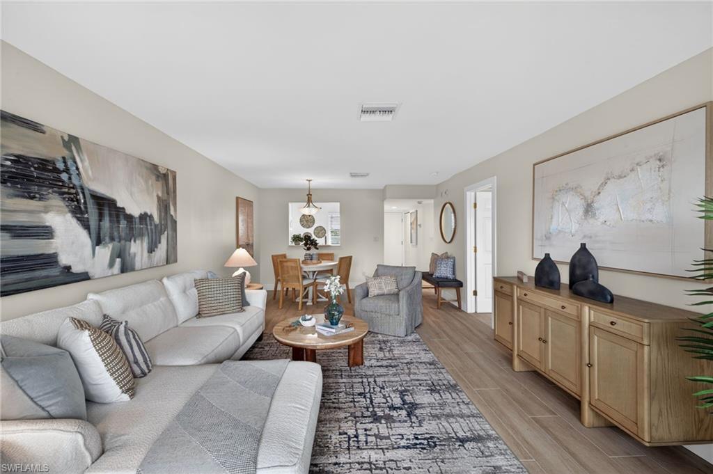 SEVEN LAKES - Residential