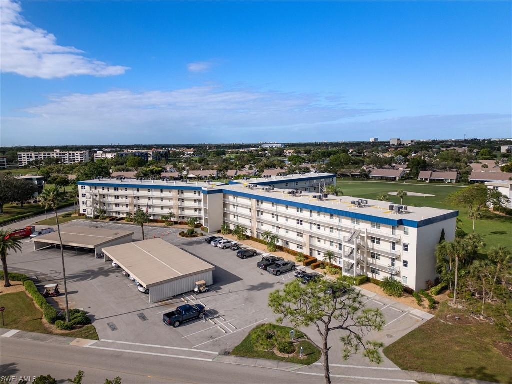 SEVEN LAKES - Residential