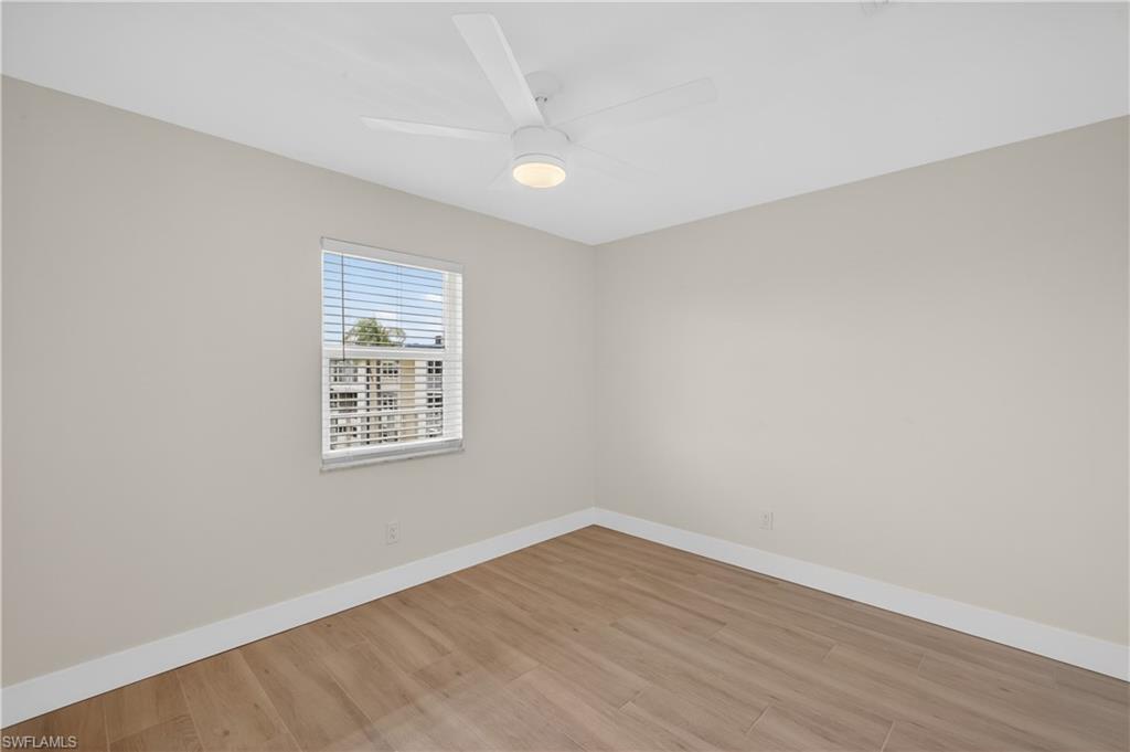 SEVEN LAKES - Residential
