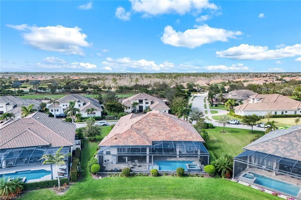 ESPLANADE - Residential
