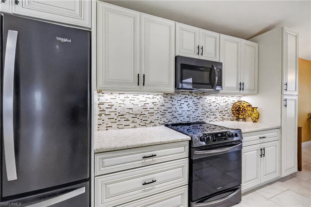 HERITAGE COVE II - Residential