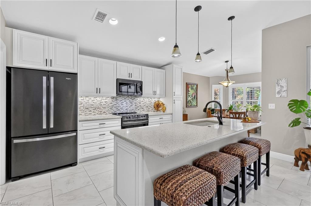 HERITAGE COVE II - Residential