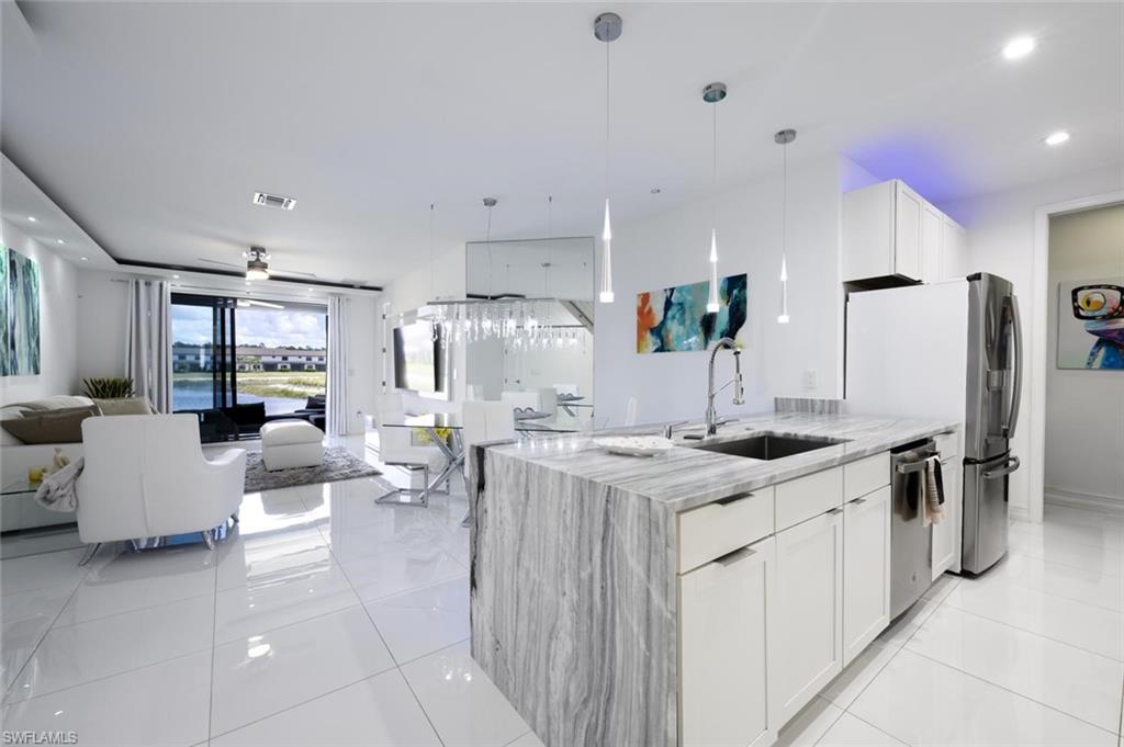 VANDERBILT RESERVE - Residential Lease