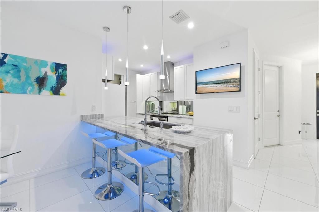 VANDERBILT RESERVE - Residential Lease