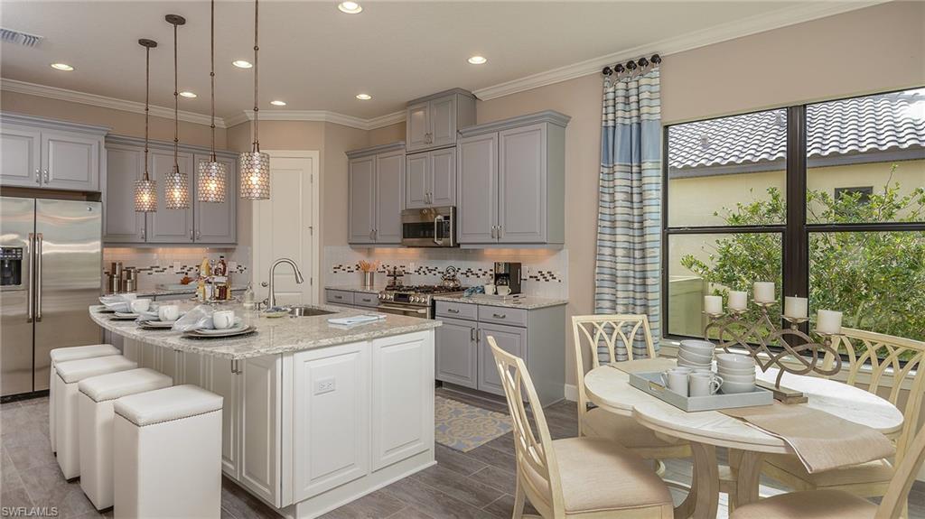 PEBBLE POINTE - Residential