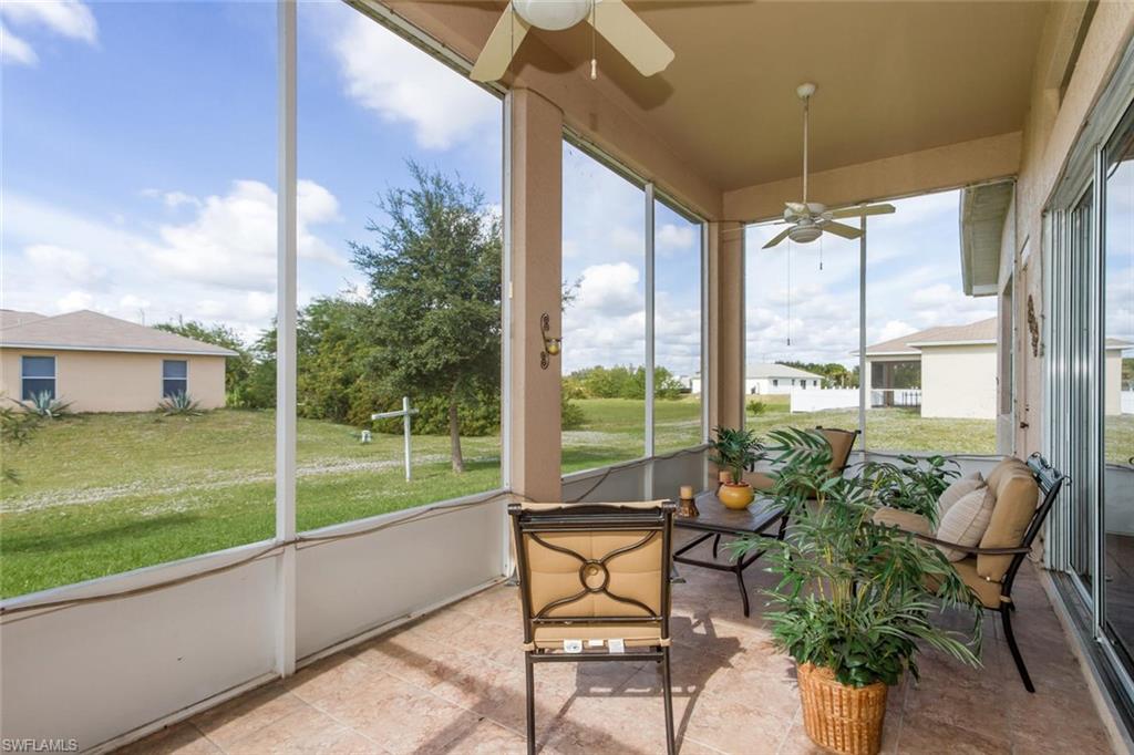MIRROR LAKES - Residential