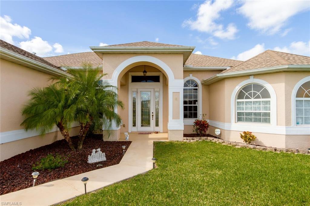 MIRROR LAKES - Residential
