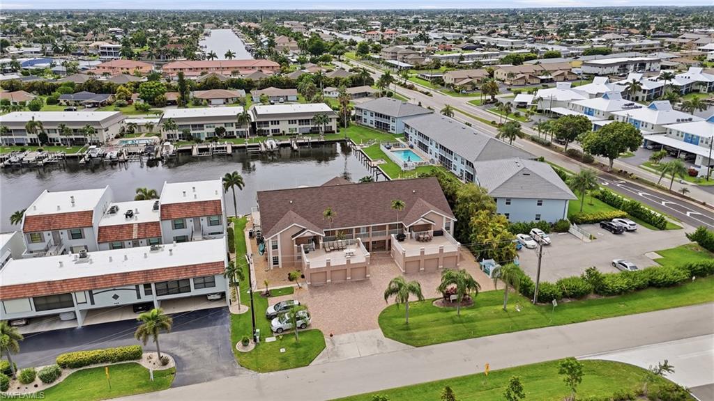RIVER VIEW OF CAPE CORAL - Residential