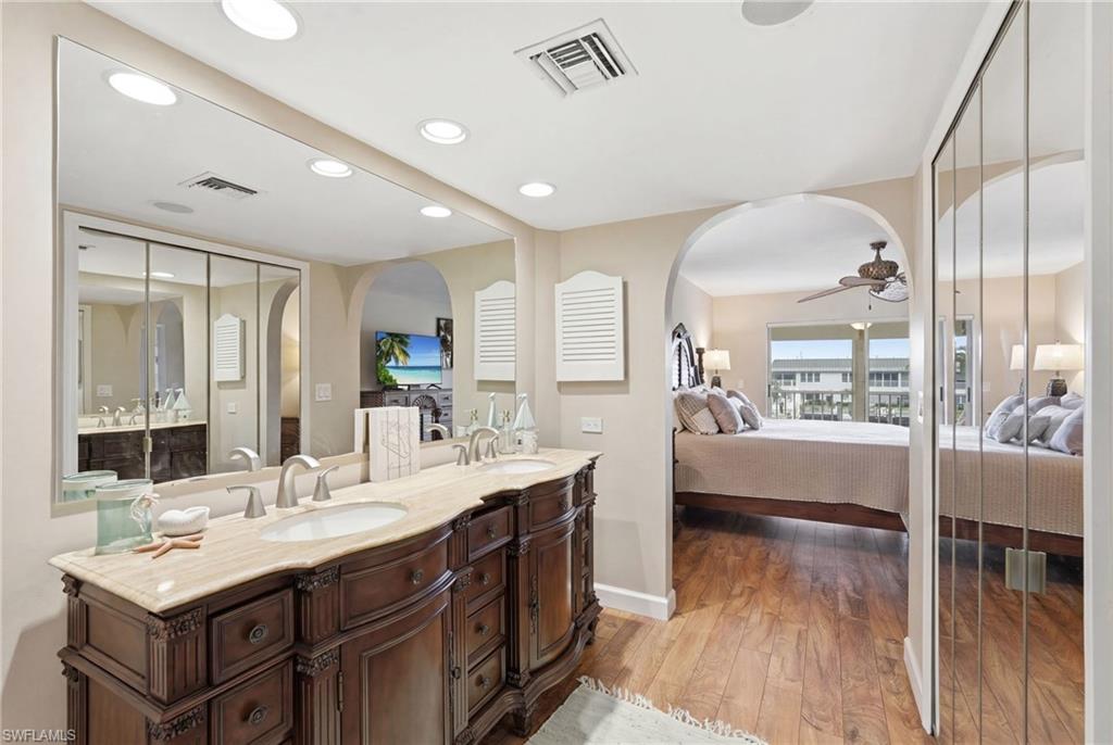 RIVER VIEW OF CAPE CORAL - Residential