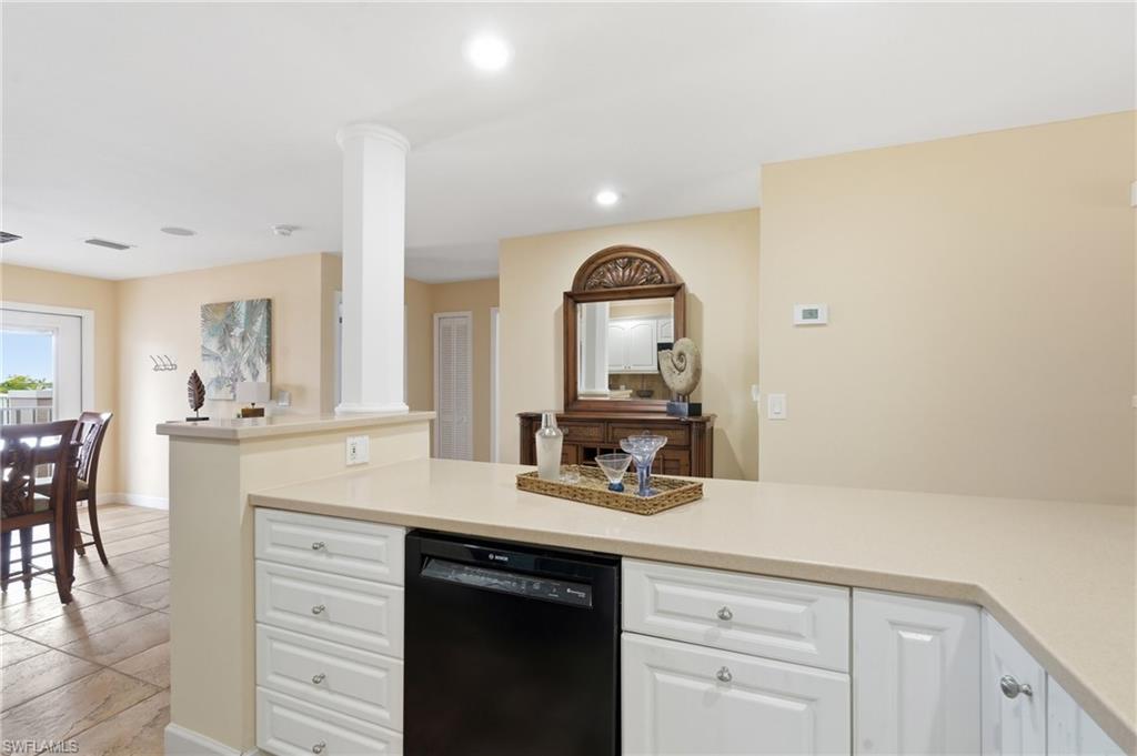 RIVER VIEW OF CAPE CORAL - Residential