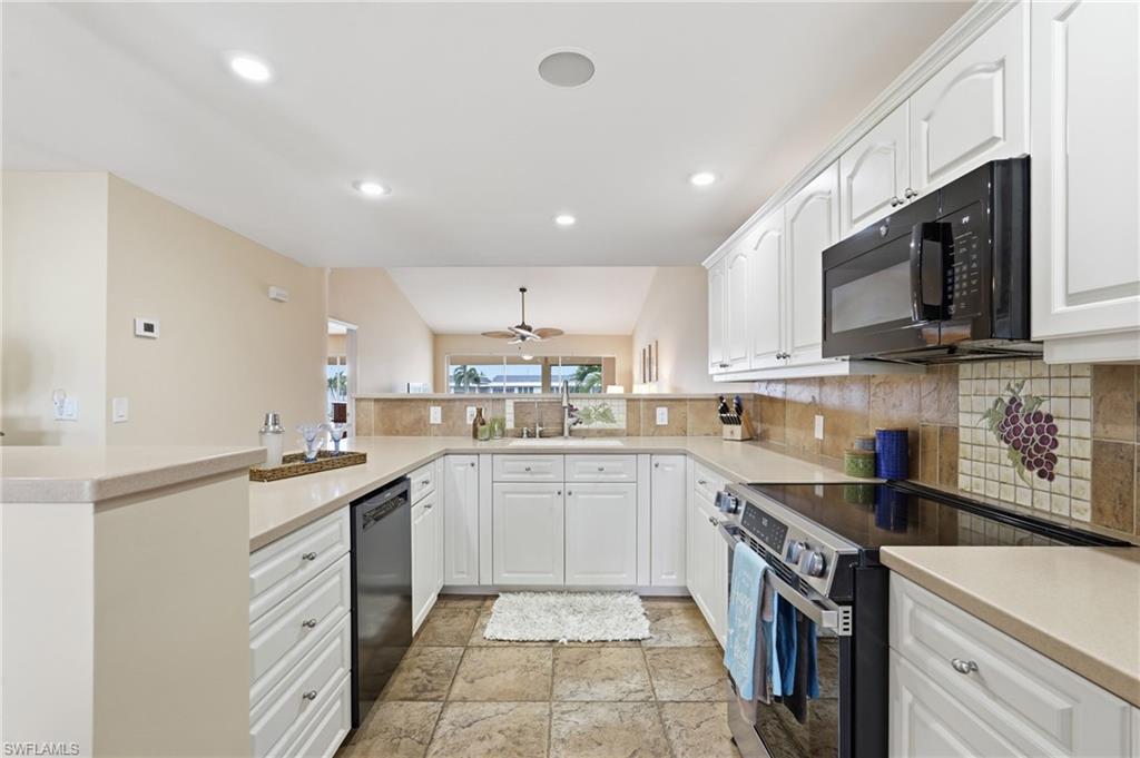 RIVER VIEW OF CAPE CORAL - Residential