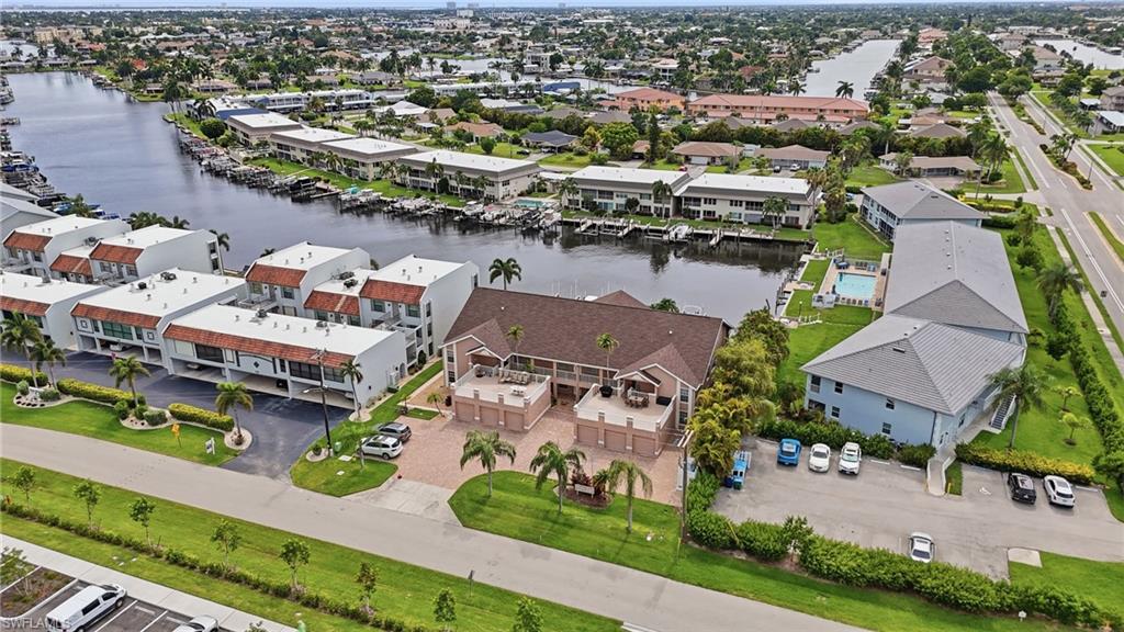 RIVER VIEW OF CAPE CORAL - Residential