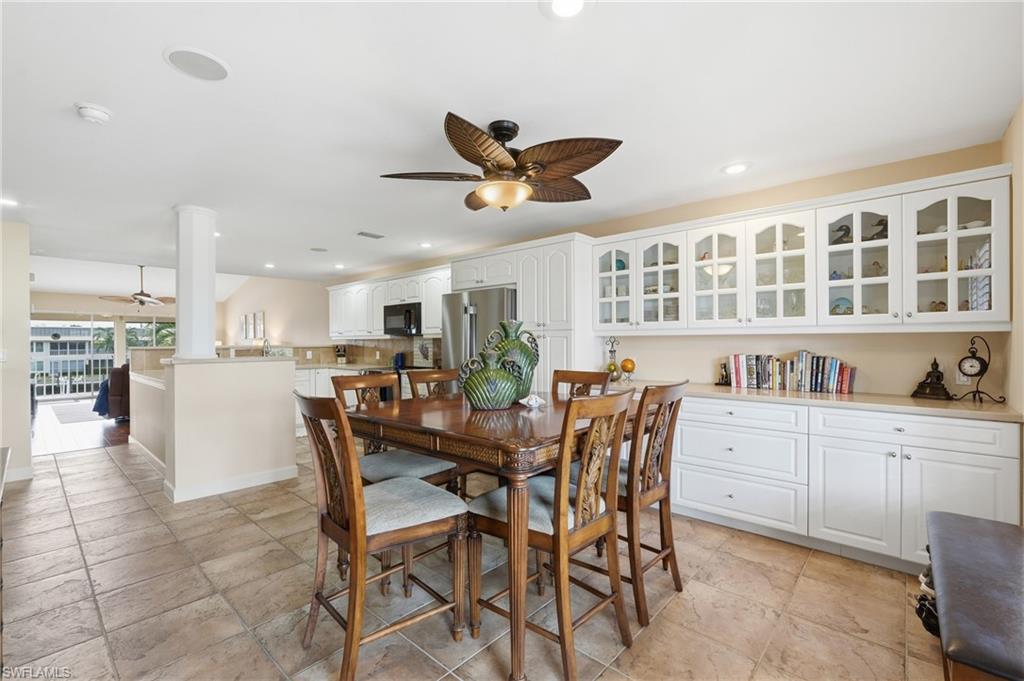 RIVER VIEW OF CAPE CORAL - Residential