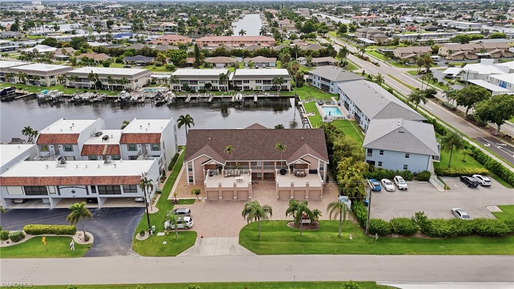 RIVER VIEW OF CAPE CORAL - Residential