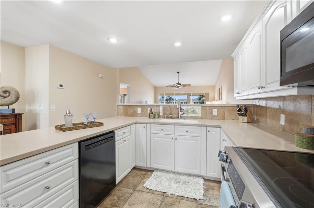 RIVER VIEW OF CAPE CORAL - Residential