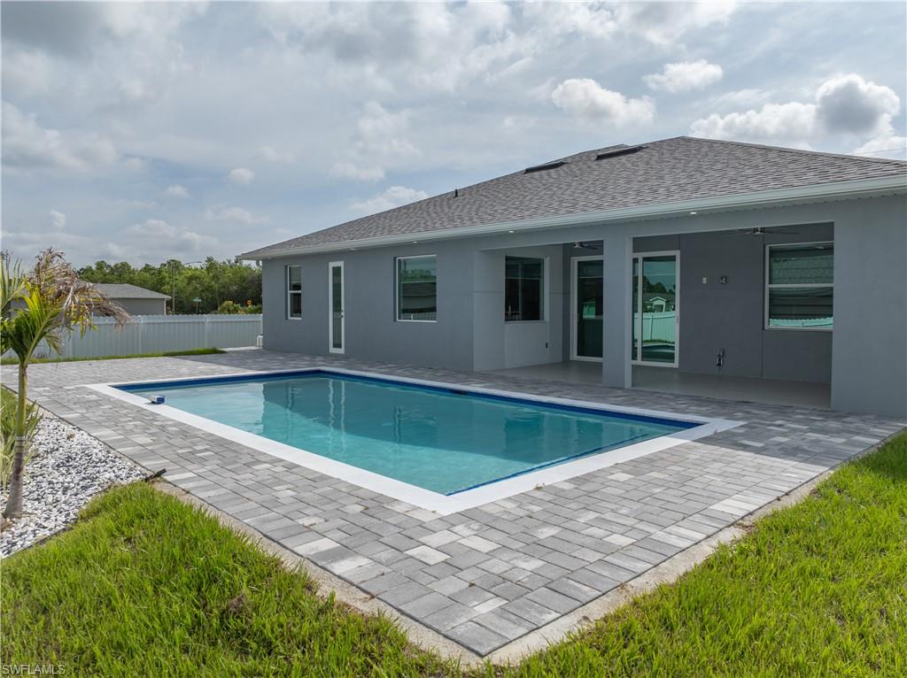 CAPE CORAL - Residential