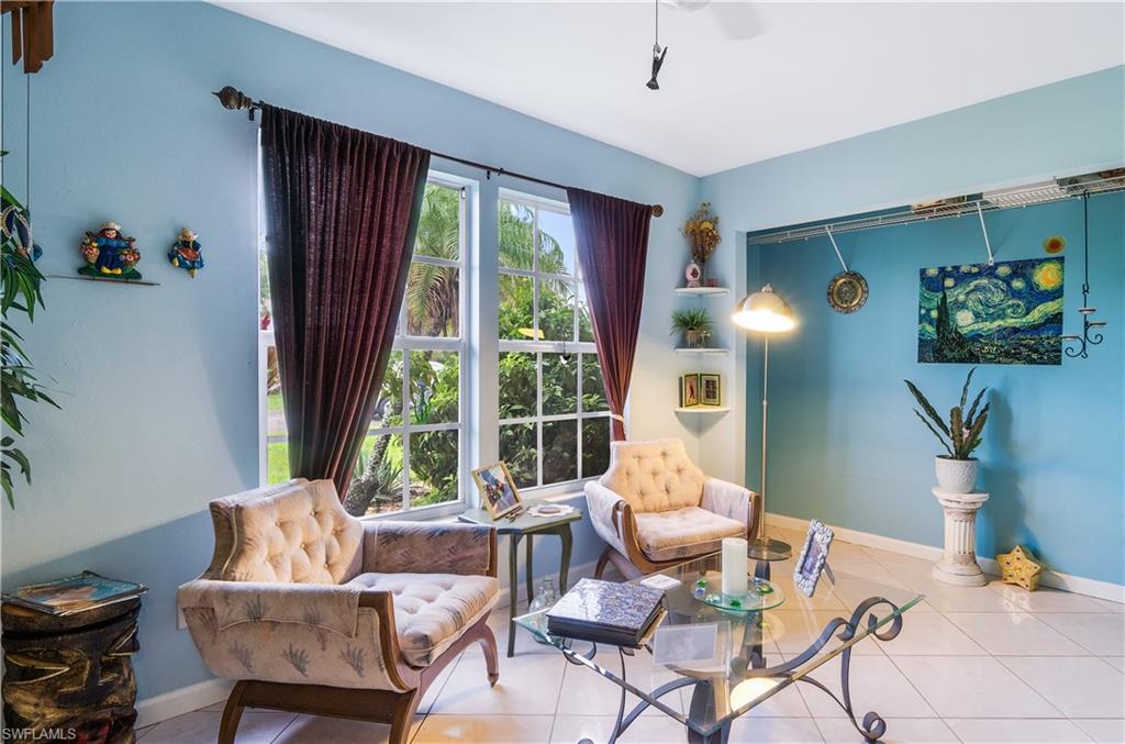 FOUNTAIN LAKES - Residential