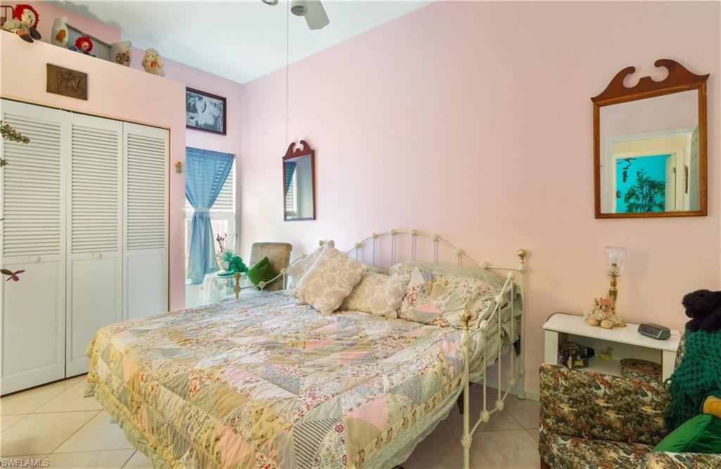 FOUNTAIN LAKES - Residential