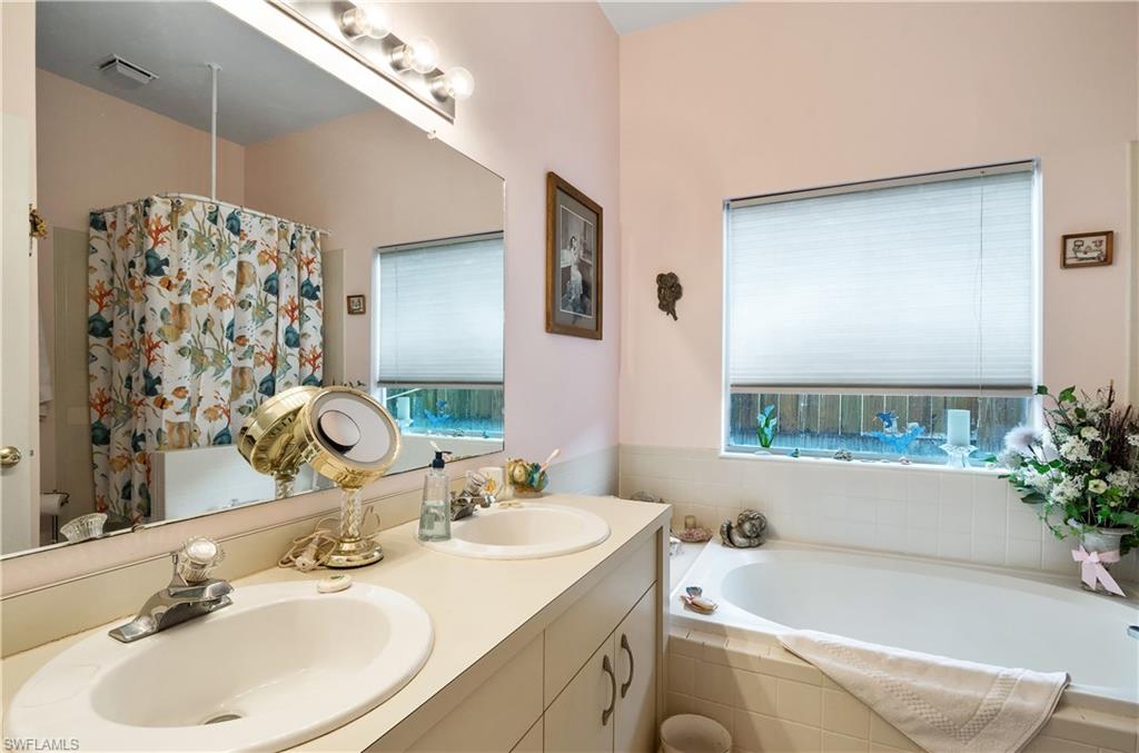 FOUNTAIN LAKES - Residential