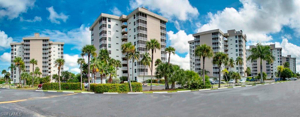 BEACH AND TENNIS CLUB - Residential