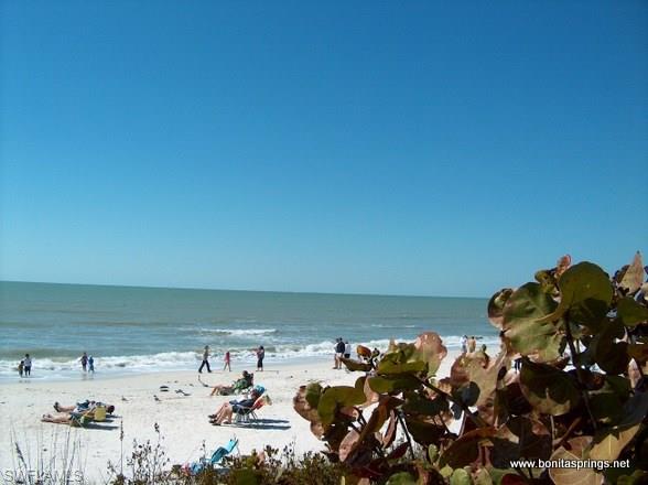 BEACH AND TENNIS CLUB - Residential