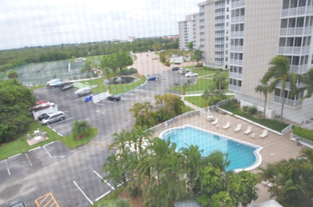 BEACH AND TENNIS CLUB - Residential