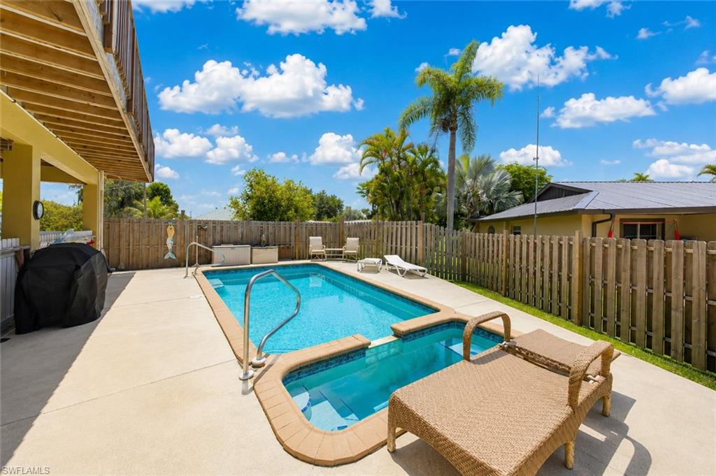 FORT MYERS SHORES - Residential