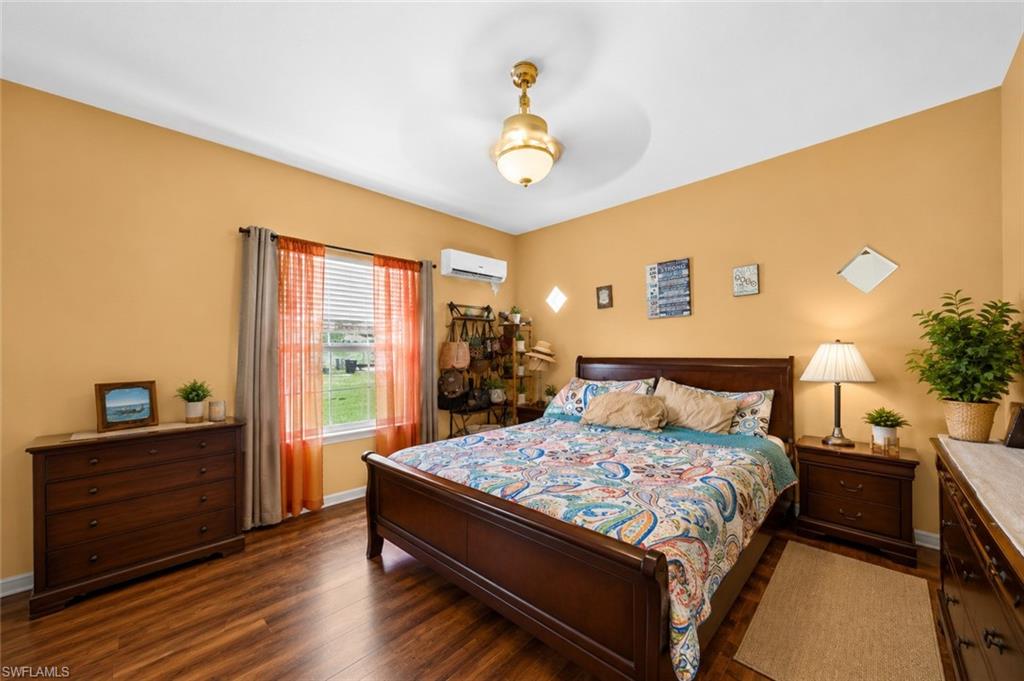 FORT MYERS SHORES - Residential