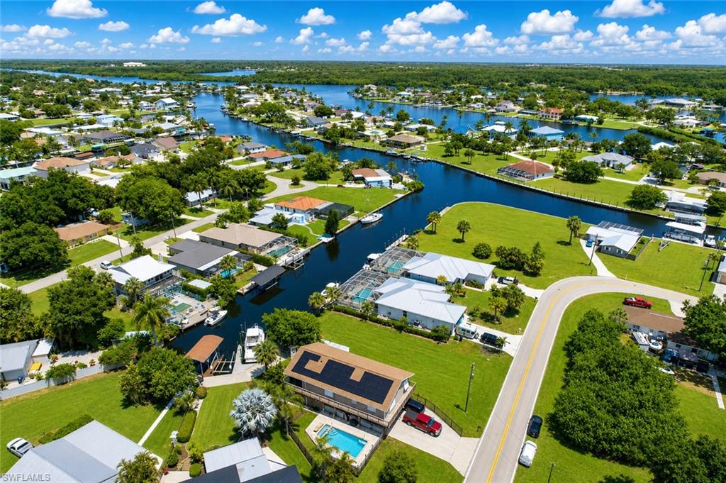 FORT MYERS SHORES - Residential