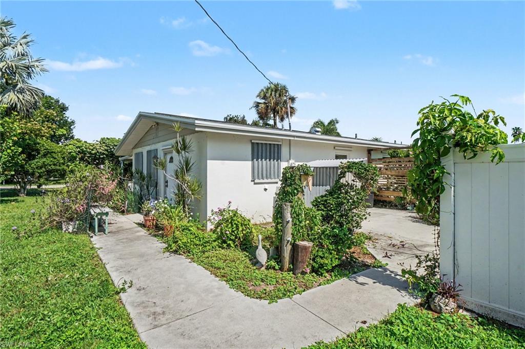 NORTH FORT MYERS - Residential