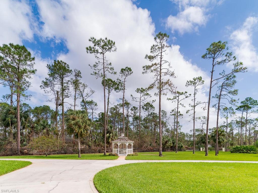 GOLDEN GATE ESTATES - Residential