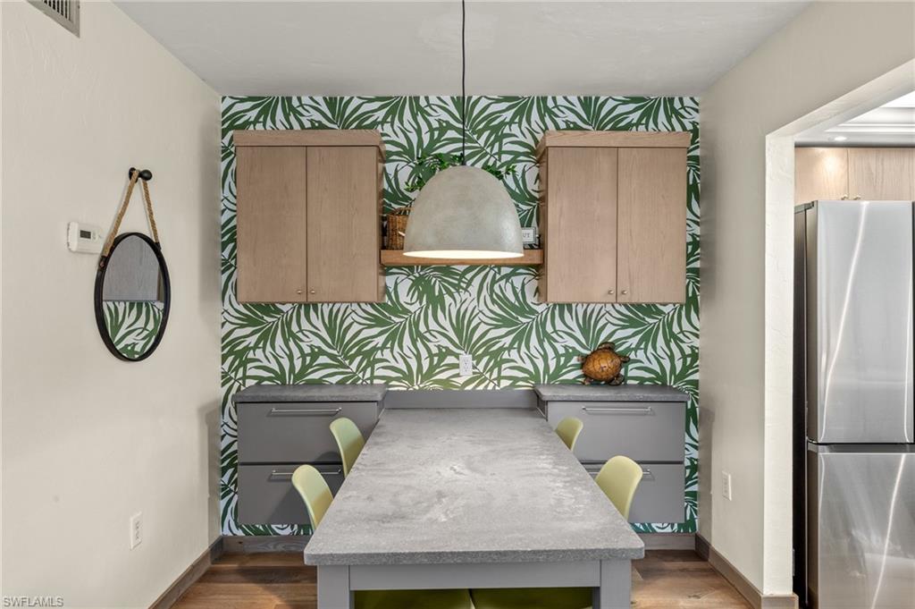 SANIBEL MOORINGS CONDO - Residential