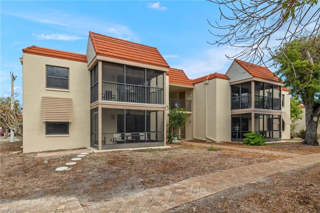 SANIBEL MOORINGS CONDO - Residential